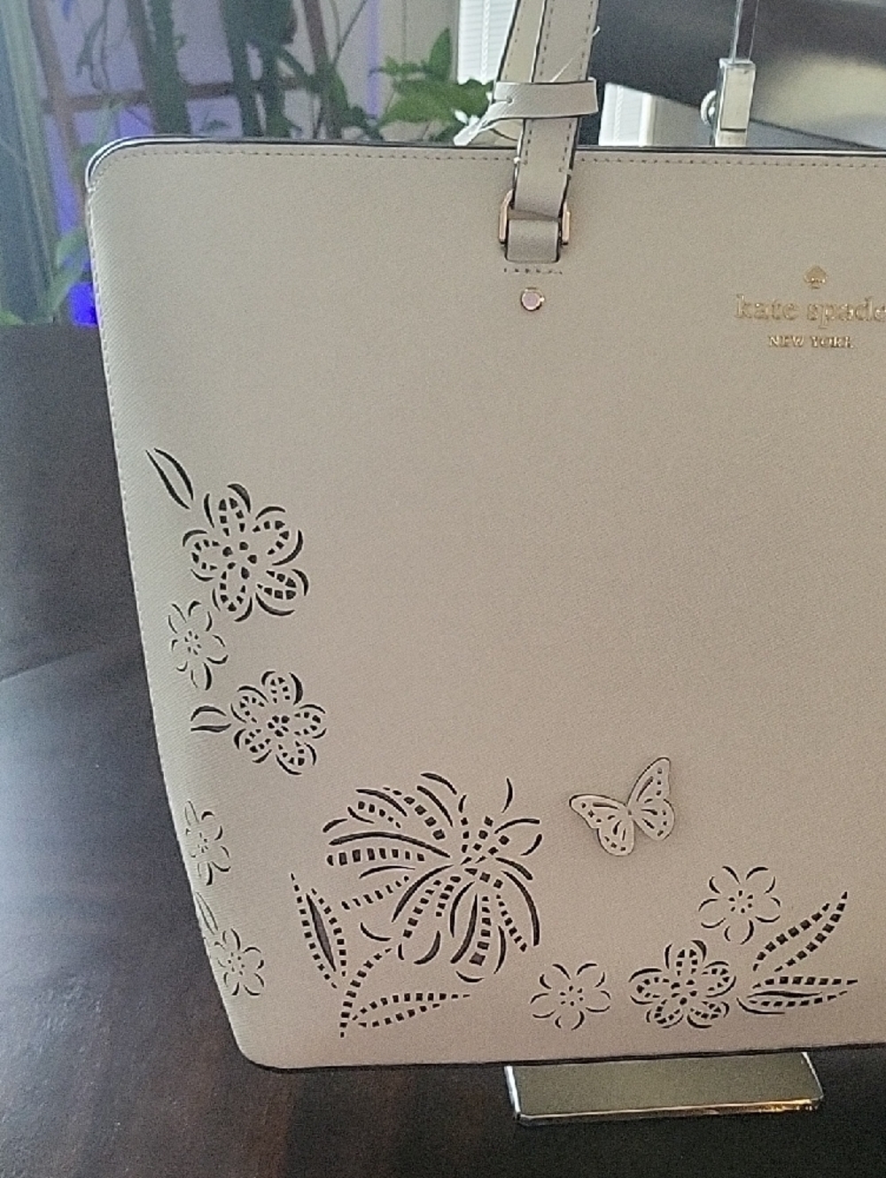 NWT Kate Spade Ivory Laser-Cut Floral Tote with Butterfly Accents - Picture 4 of 16